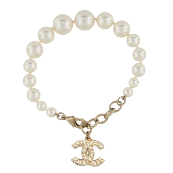 Rare Chanel Gold CC Pearl Pendant Pearl Bracelet w/ Box & Jewelry Pouch/Dustbag! - Picture 1 of 16